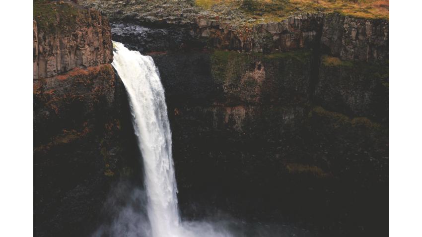Bild av ett vattenfall